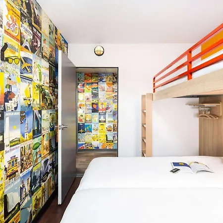 Hotelf1 Centre Courtine Gare Tgv Hotel Avignon