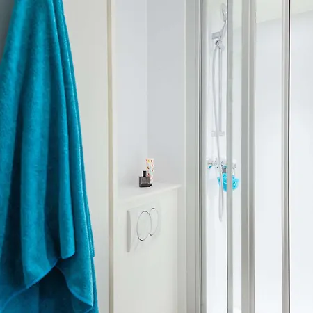 Hotel Hotelf1 Centre Courtine Gare Tgv Avignon