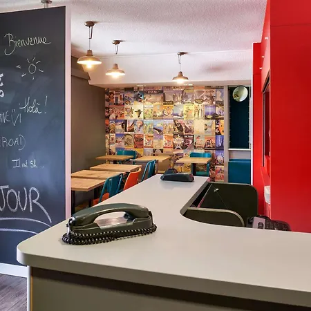 Hotelf1 Centre Courtine Gare Tgv Hotel *